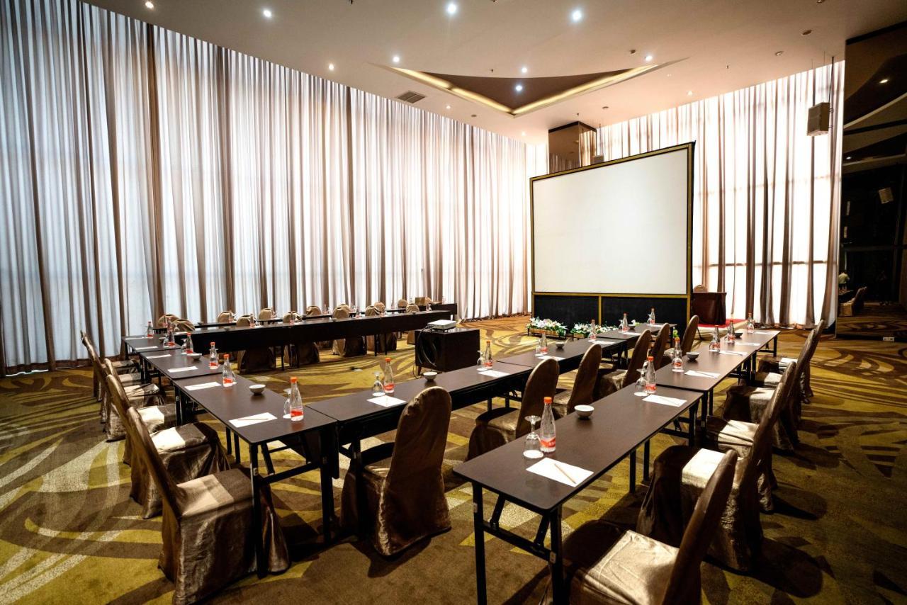 Grandia Hotel Bandung Exterior foto