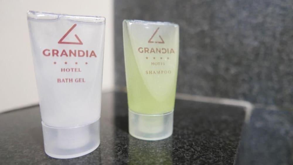 Grandia Hotel Bandung Exterior foto